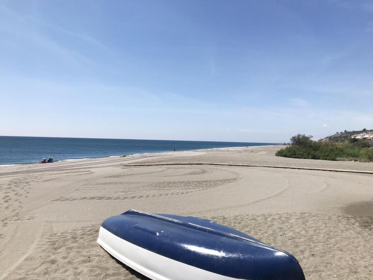 Lovely Aldea Beach Apartment Manilva Bagian luar foto