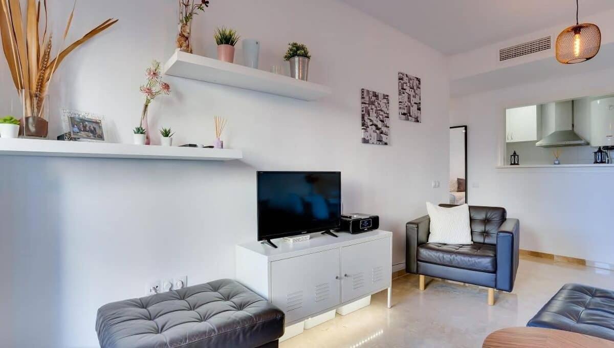 Lovely Aldea Beach Apartment Manilva Bagian luar foto